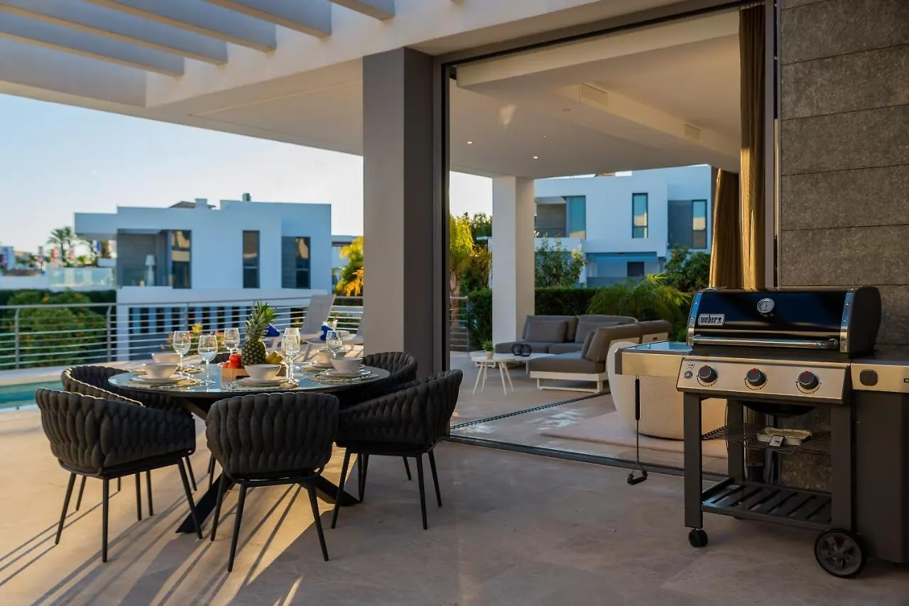 Vacation Marbella I Villa Schumacher, New Built, Sea View, Luxury, Private Pool Estepona Spanien